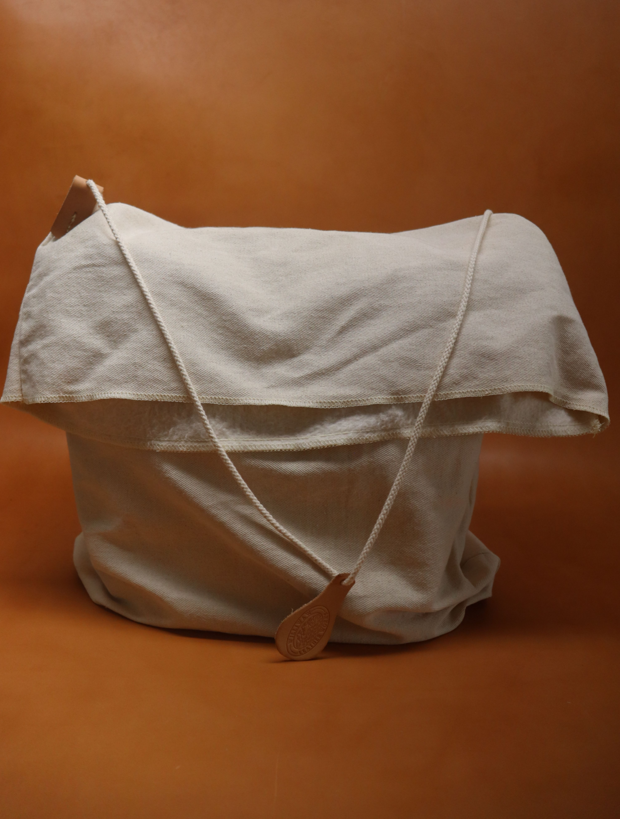 Handmade Leather tote bag in Natural Veg-tan cowhide. - Tanner Bates